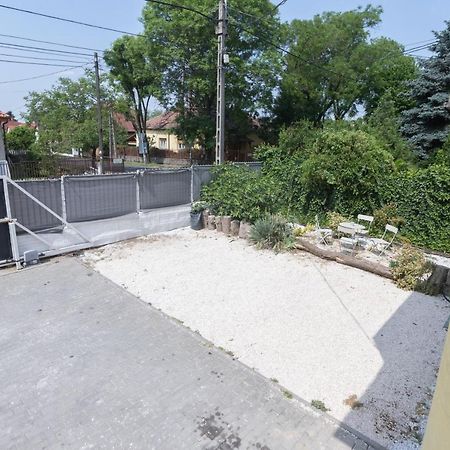 Hi-Bp Garden City Batsanyi Tiny House Near The City Train With Free Parking Budapeste Exterior foto