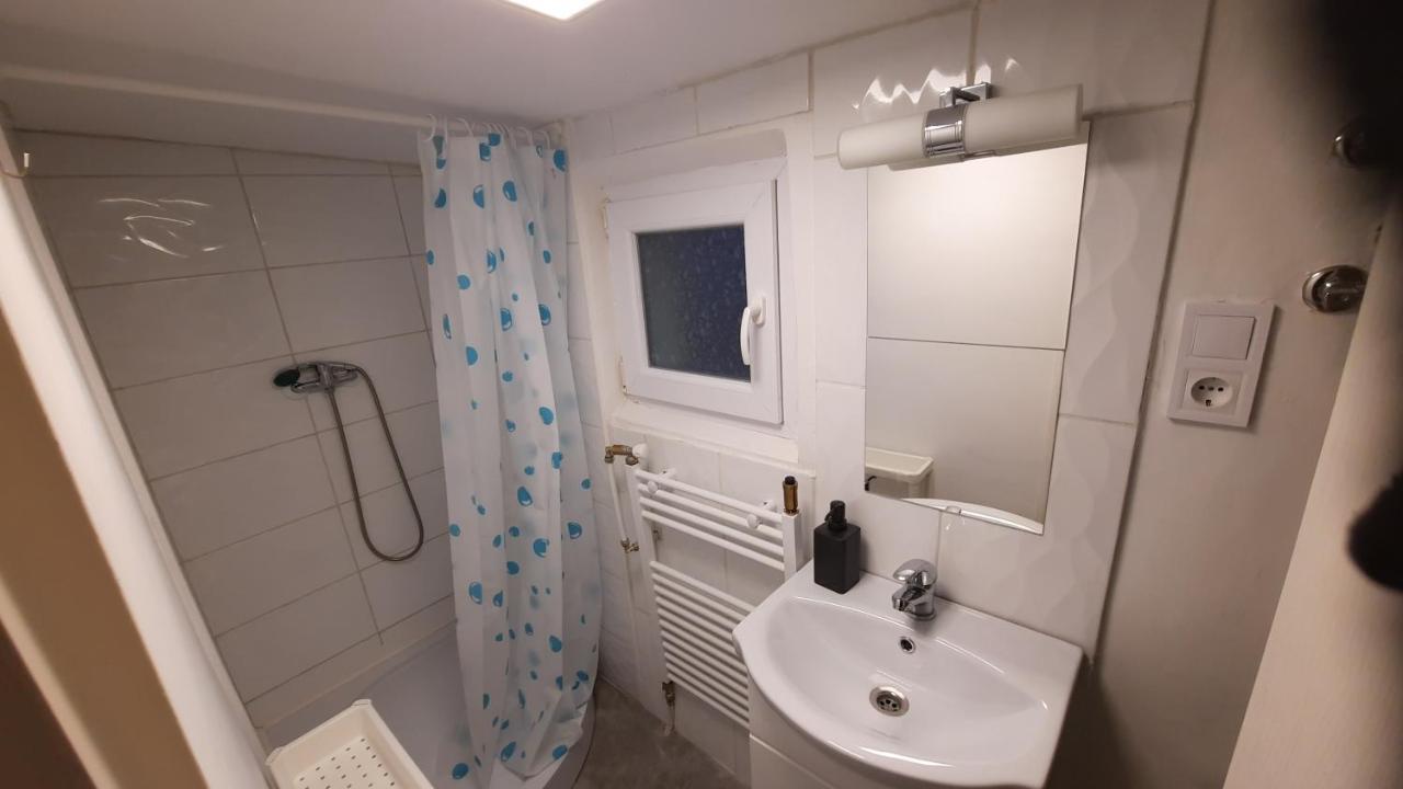 Hi-Bp Garden City Batsanyi Tiny House Near The City Train With Free Parking Budapeste Exterior foto