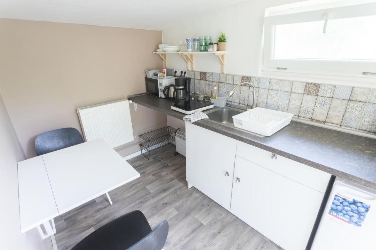 Hi-Bp Garden City Batsanyi Tiny House Near The City Train With Free Parking Budapeste Exterior foto